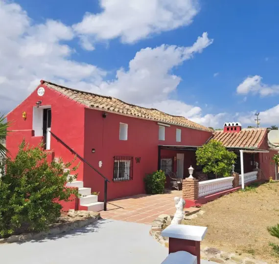 Sale of finca - cortijo in Coín