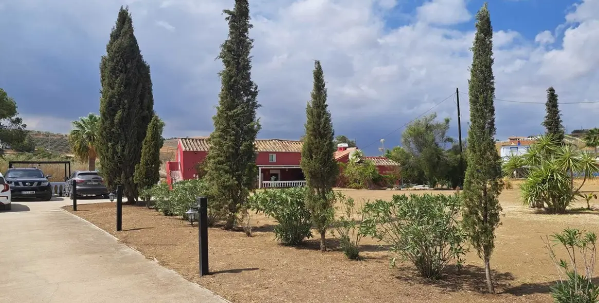 Venta de finca - cortijo en Coín 40