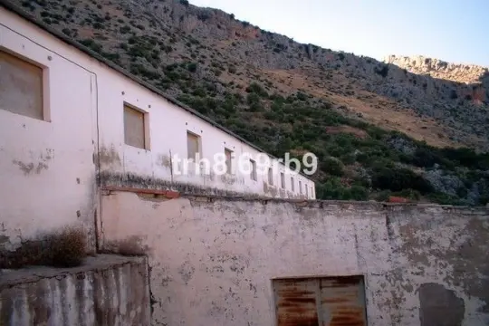 Image 9 thumb