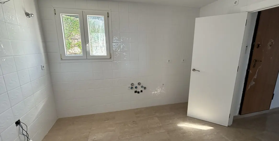 Sale of penthouse duplex in La Duquesa 7