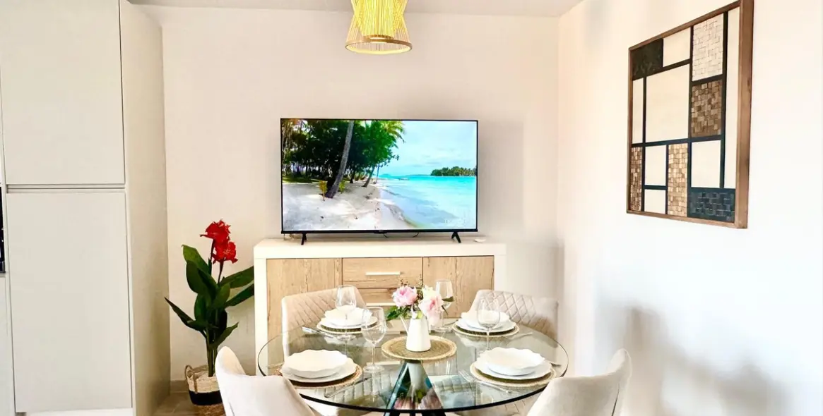 Sale of middle floor apartment in Calahonda 9