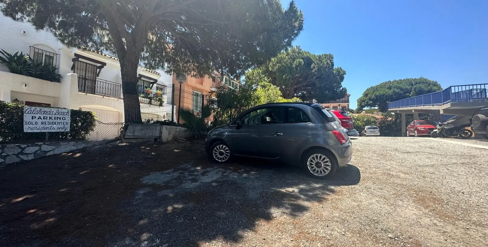 Sale of middle floor apartment in Calahonda 31