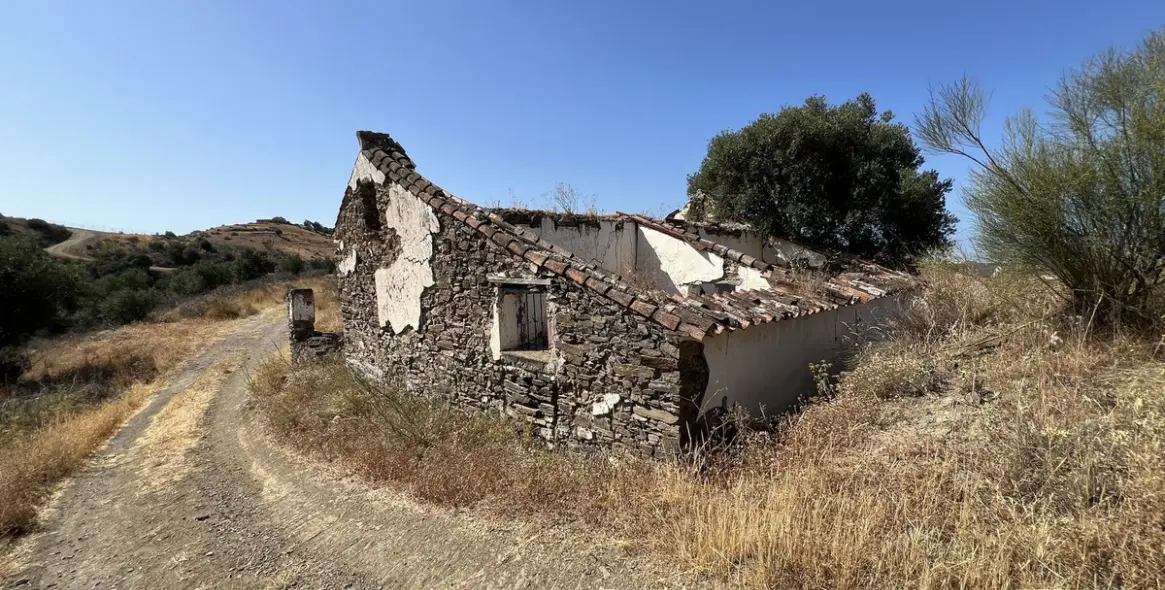 Sale of residential plot in La Cala 6