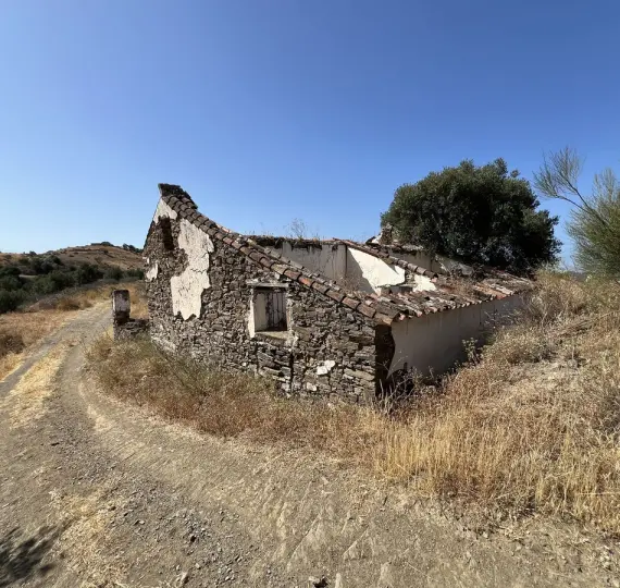 Продажа  жилого участка в La Cala