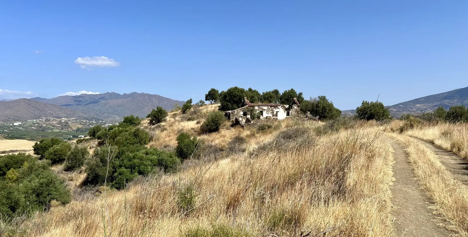 Venta de parcela residencial en La Cala 8