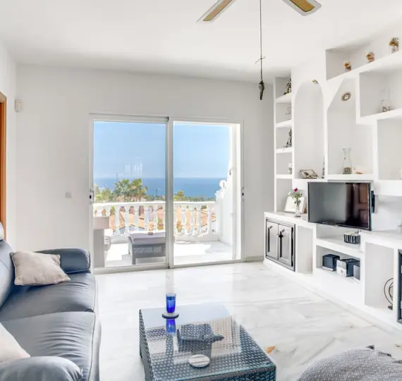 Продажа апартаментов на среднем этаже в El Chaparral