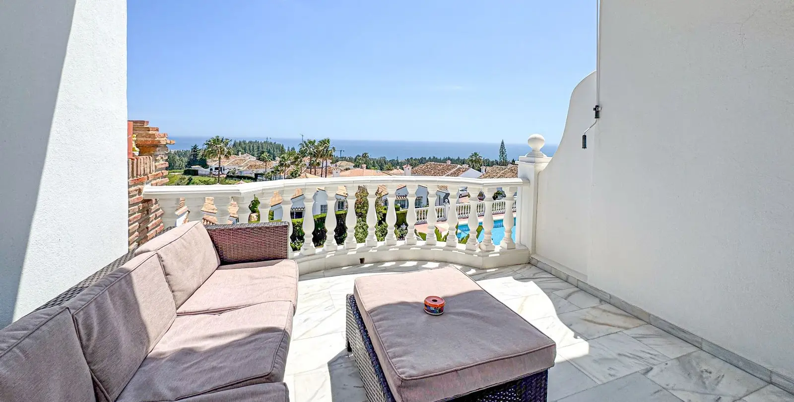 Venta de apartamento en planta media en El Chaparral 2