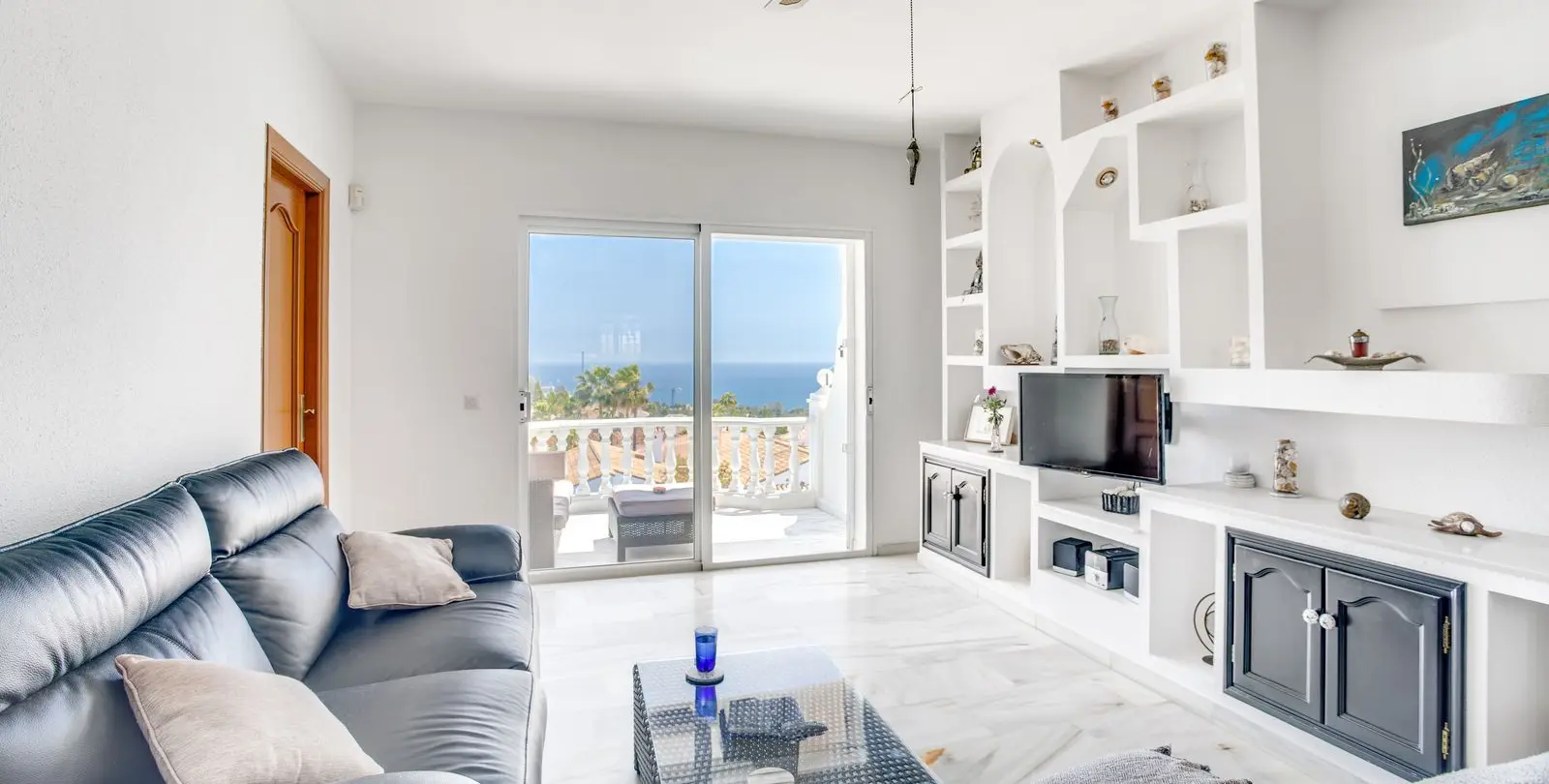 Venta de apartamento en planta media en El Chaparral 3