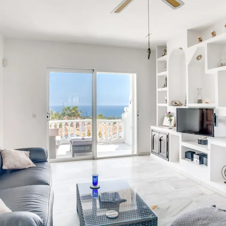 Sale of middle floor apartment in El Chaparral
