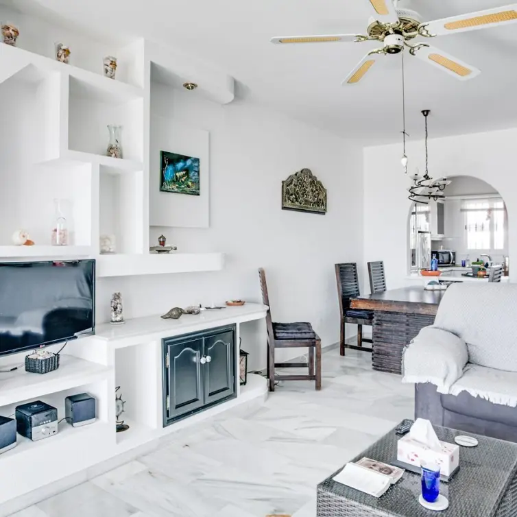 Sale of middle floor apartment in El Chaparral