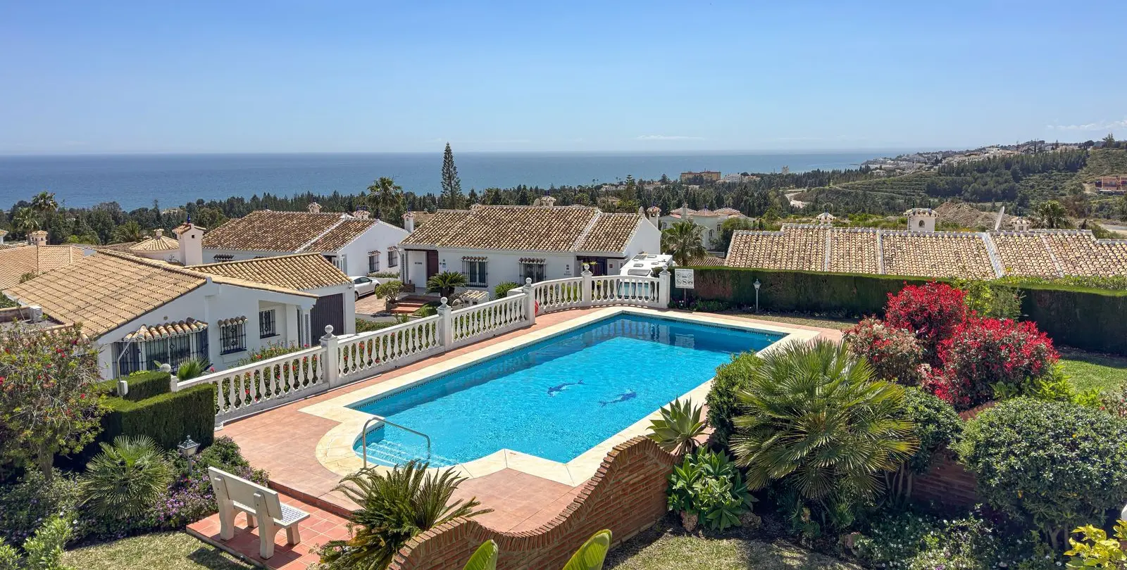 Venta de apartamento en planta media en El Chaparral 13