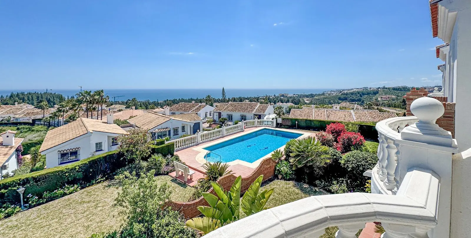 Venta de apartamento en planta media en El Chaparral 14