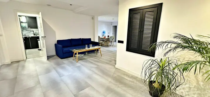 Продажа офиса в New Golden Mile 3