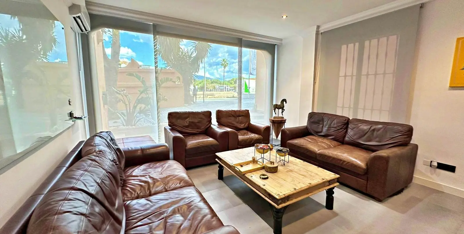 Venta de oficina en New Golden Mile 2