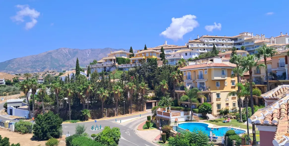 Sale of detached villa in Mijas Costa 3
