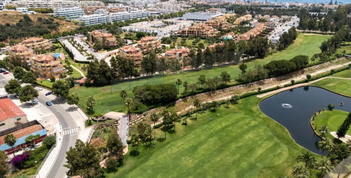 Продажа апартаментов на среднем этаже в La Cala de Mijas 2