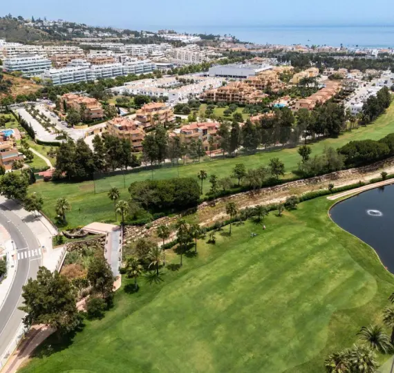 Продажа апартаментов на среднем этаже в La Cala de Mijas