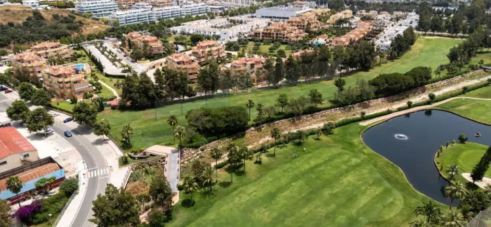 Продажа апартаментов на среднем этаже в La Cala de Mijas 1
