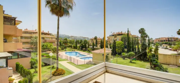 Продажа апартаментов на среднем этаже в La Cala de Mijas 2