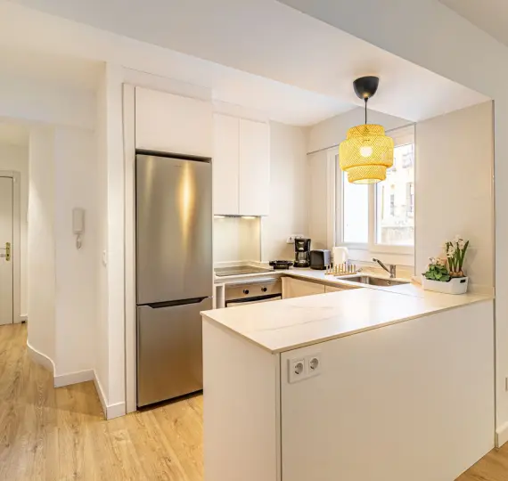 Middle floor apartment R5113744