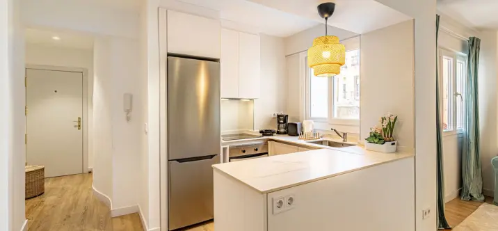 Middle floor apartment R5113744 0