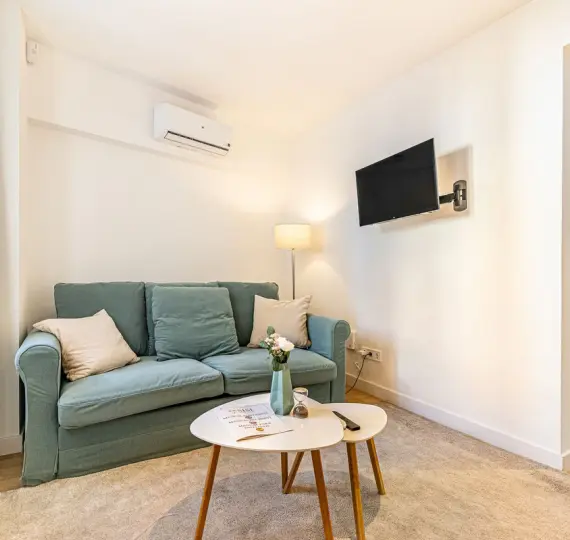 Middle floor apartment R5113744