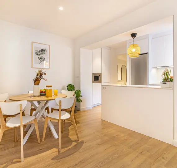 Middle floor apartment R5113744