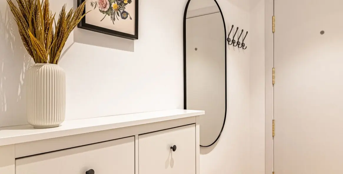 Sale of middle floor apartment in Málaga 9