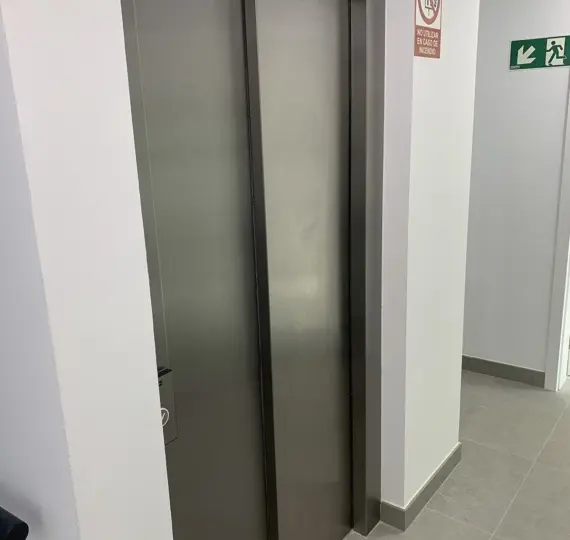 Sale of middle floor apartment in Rincón de la Victoria