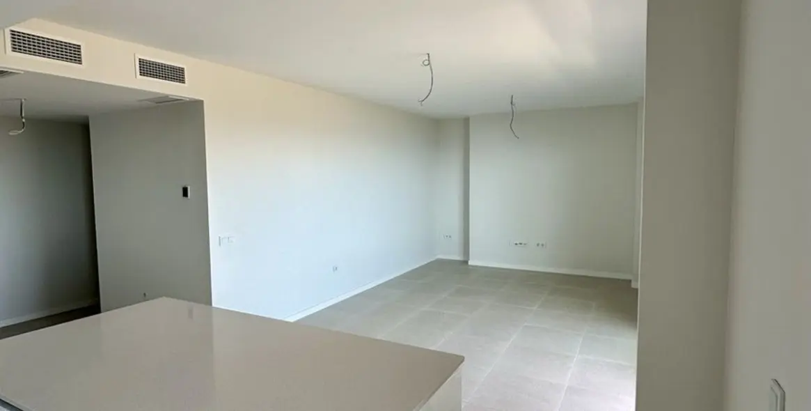 Sale of middle floor apartment in Rincón de la Victoria 11