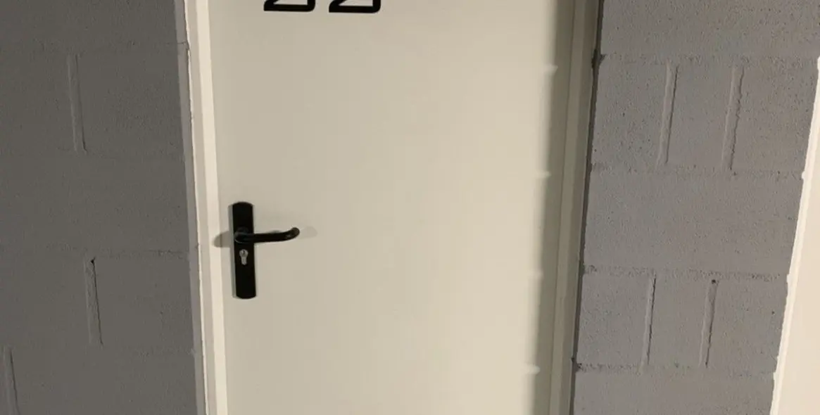 Sale of middle floor apartment in Rincón de la Victoria 28