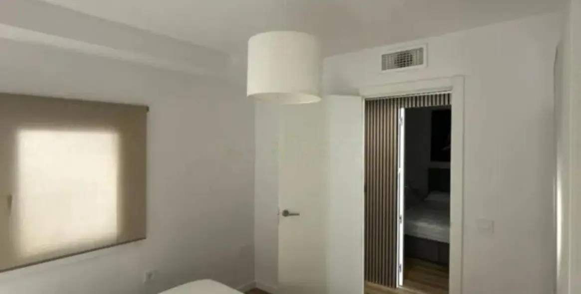 Sale of middle floor apartment in Estepona 8