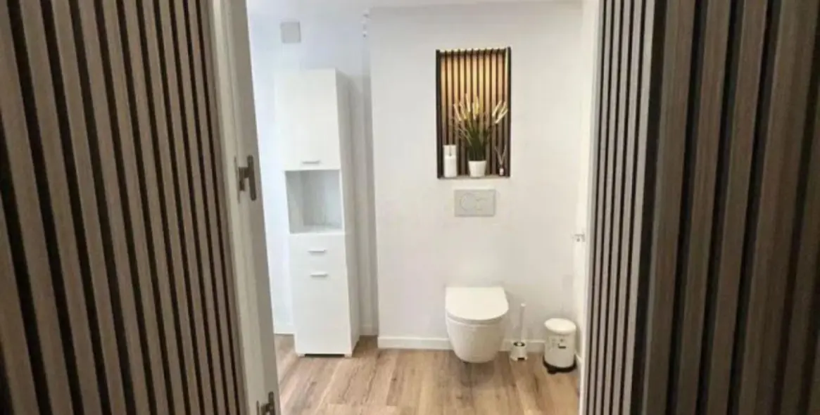 Sale of middle floor apartment in Estepona 11