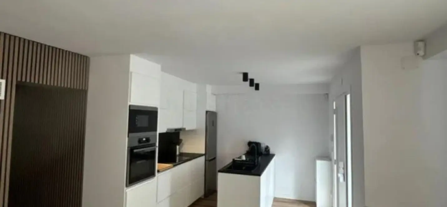 Продажа апартаментов на среднем этаже в Estepona 2