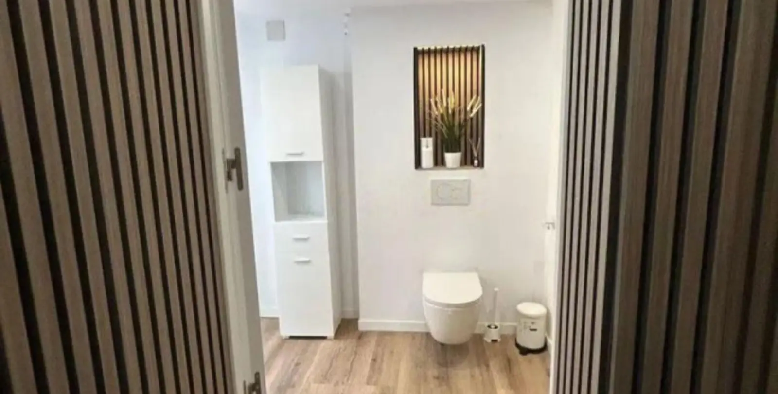Sale of middle floor apartment in Estepona 11