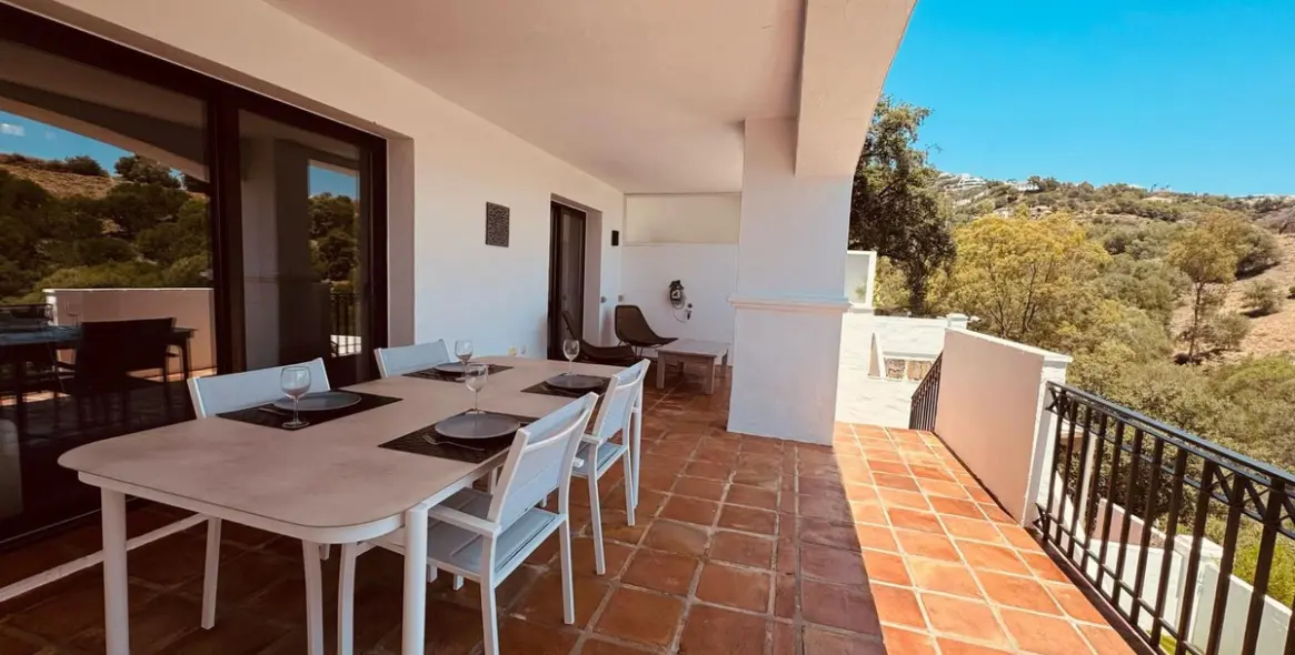 Sale of ground floor apartment in Altos de los Monteros 3