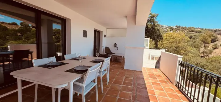 Sale of ground floor apartment in Altos de los Monteros 2