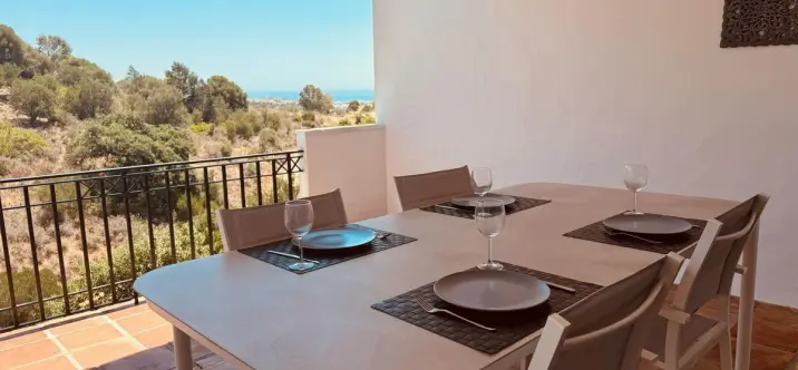 Sale of ground floor apartment in Altos de los Monteros 4