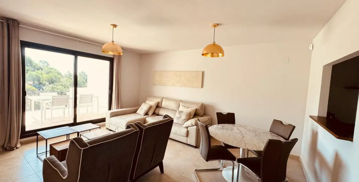 Sale of ground floor apartment in Altos de los Monteros 8