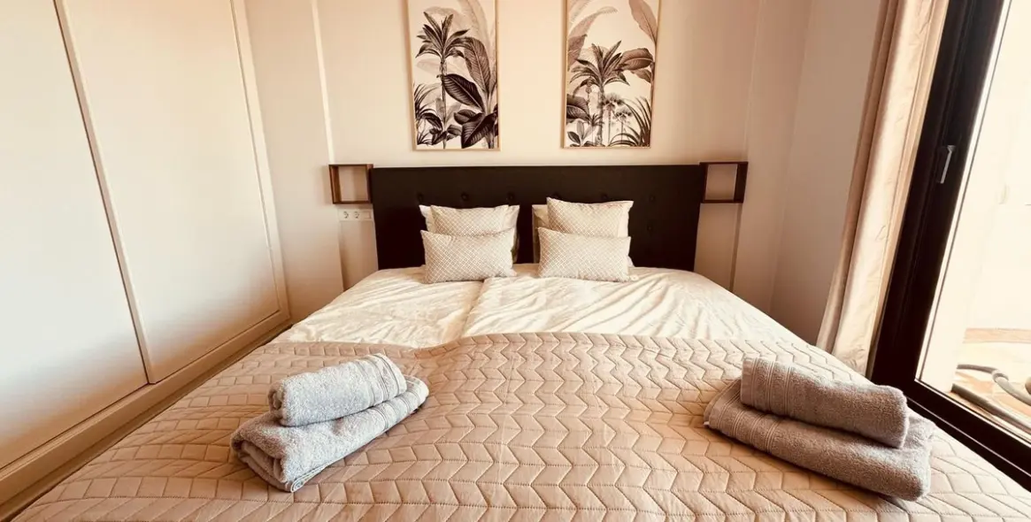 Sale of ground floor apartment in Altos de los Monteros 20