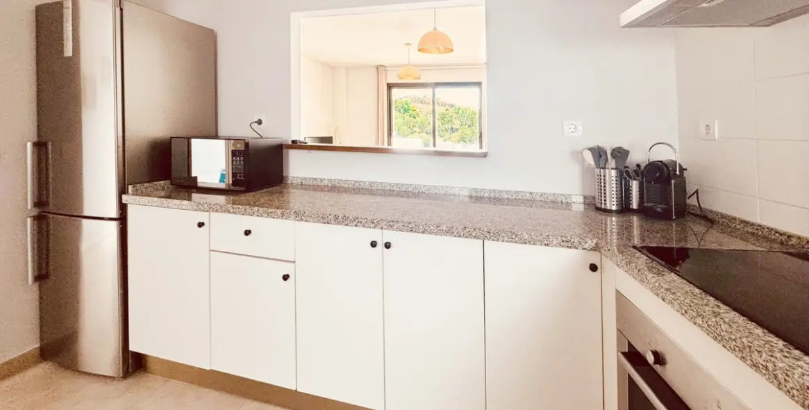 Sale of ground floor apartment in Altos de los Monteros 8