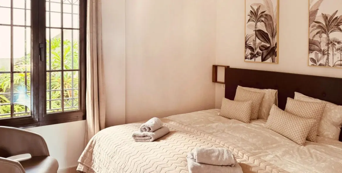 Sale of ground floor apartment in Altos de los Monteros 16