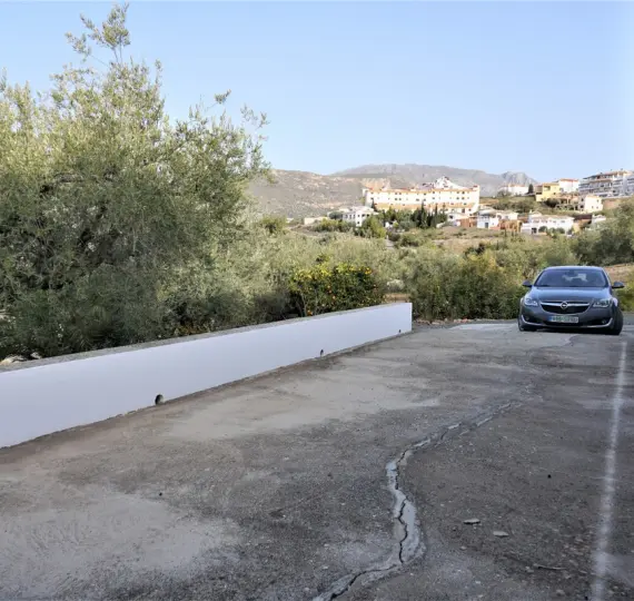 Sale of finca - cortijo in Alcaucín