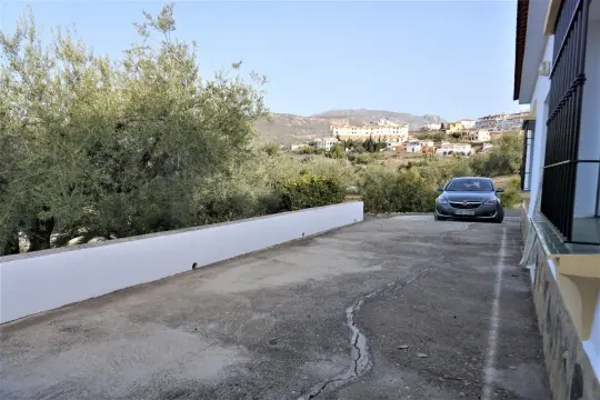 Image 5 thumb