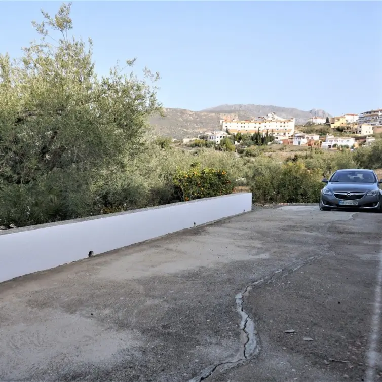 Venta de finca - cortijo en Alcaucín