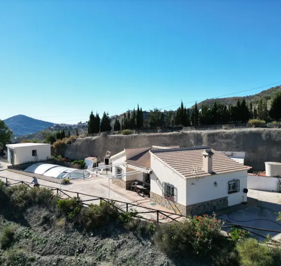 Sale of detached villa in Corumbela