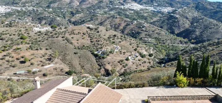 Sale of detached villa in Corumbela 1