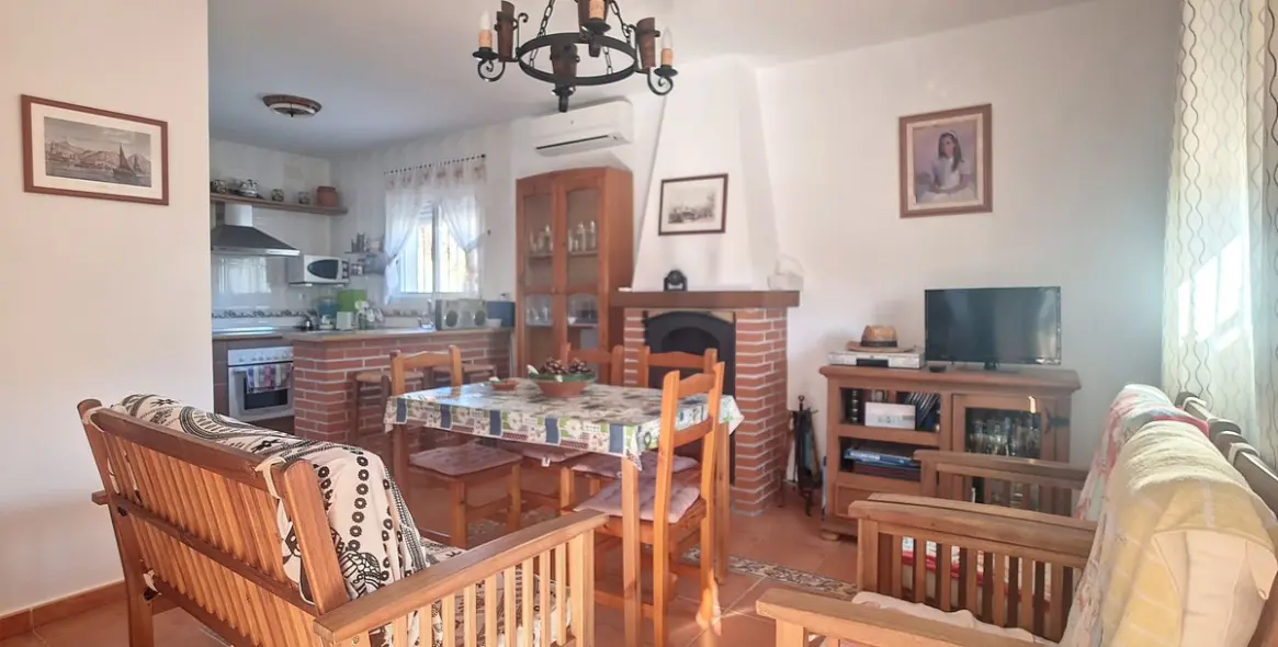 Sale of detached villa in Corumbela 5