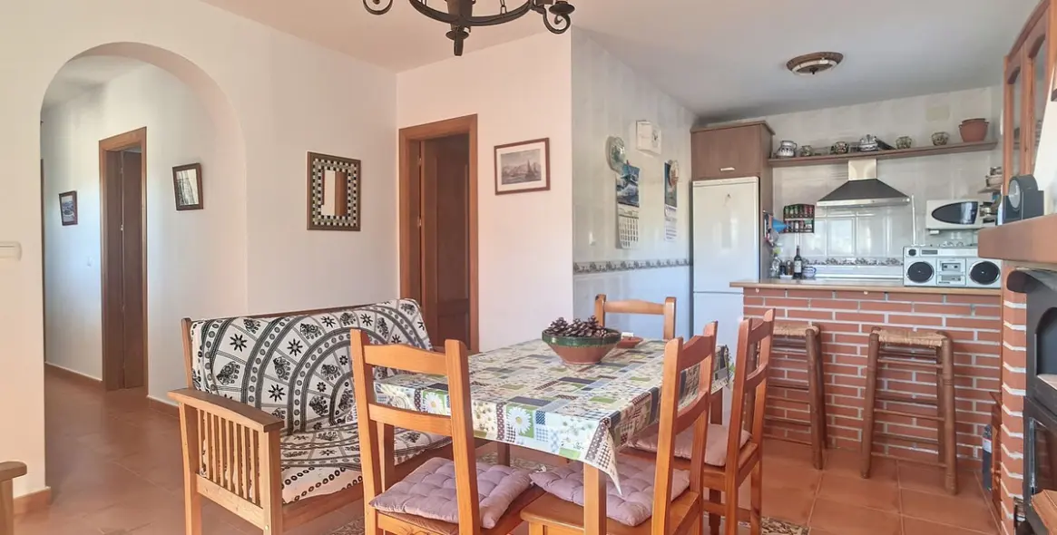 Sale of detached villa in Corumbela 8