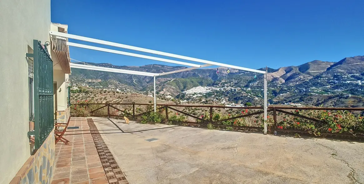 Sale of detached villa in Corumbela 20